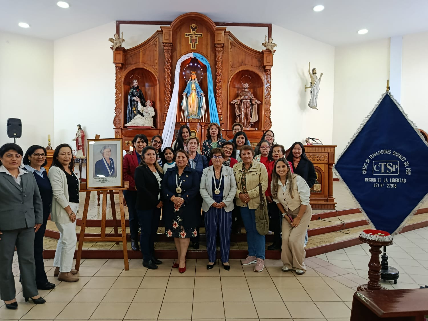 CONMEMORACIÓN EN HONOR A NUESTRA PAST DECANA JOSEFINA ROSA IBAÑEZ PANTOJA.